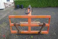 RITCHIE OVER-ARM BALE HANDLER - 4