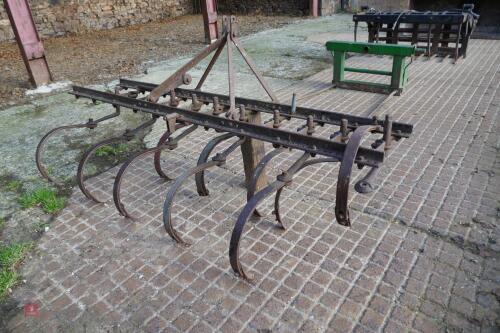 FERGUSON 7' SPRING TINE CULTIVATOR
<br/>