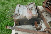 MASSEY FERGUSON 35X BLOCK GEARBOX - 11