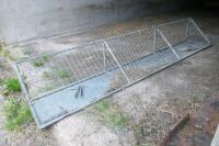 12FT GALVANISED WALL MOUNTED HAY RACK - 2