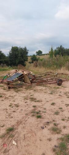 FLAT 8 BALE SLEDGE S/R