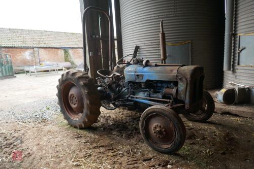 FORDSON DEXTA 2WD TRACTOR (S/R)