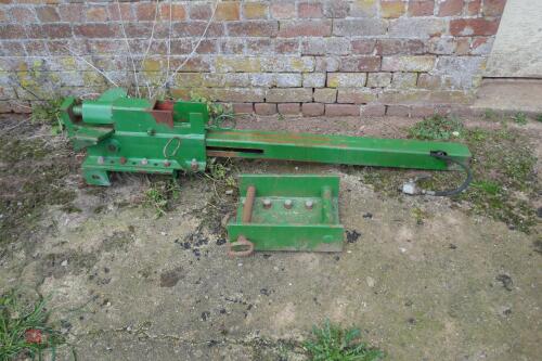 JOHN DEERE HITCH FOR JD FORAGER