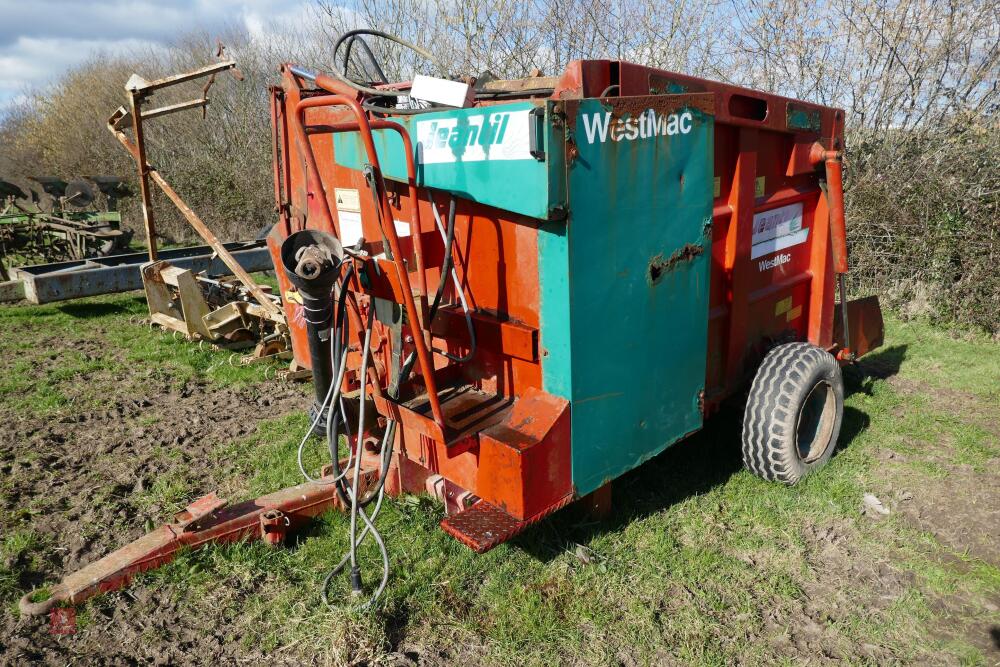 2001 JEANTIL TRAILED STRAW CHOPPER S/R