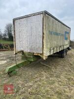 CURTAINSIDE TRAILER