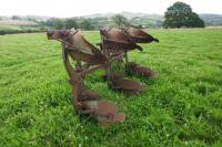 3 FURROW PLOUGH - 7