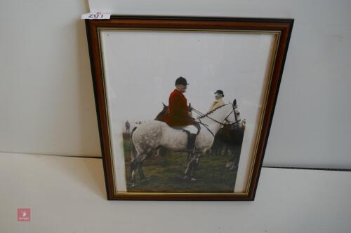 FRAMED DSSH HUNTING PHOTO