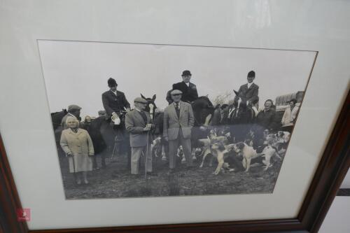 FRAMED BLACK & WHITE PHOTO OF HUNT MEET