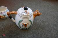 FOX HUNTING THEME TEA POT - 4