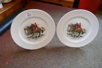 PAIR OF HUNTING SCENE PLATES - 2