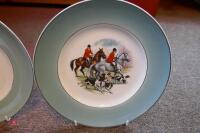 PAIR OF HUNTING SCENE PLATES - 2