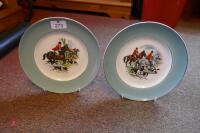 PAIR OF HUNTING SCENE PLATES - 3