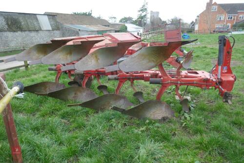 KUHN TRE65 NSH 4F REVERSIBLE PLOUGH