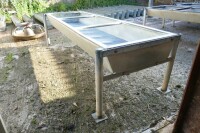 GALV FREE STANDING CATTLE TROUGH - 3