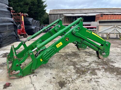 JOHN DEERE 623R LOADER