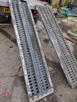 LORRY LOPAIR OF ALUMINIUM LOADING RAMPS - 2