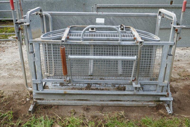 WM IRONWORKER SHEEP TURNOVER CRATE