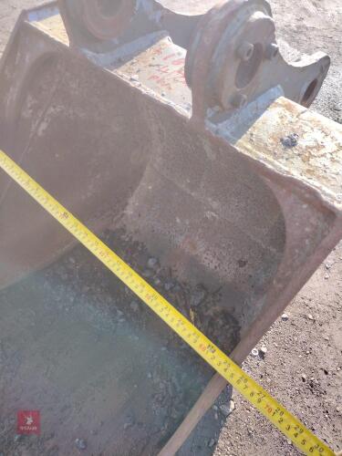 DIGGER BUCKET 60MM PIN