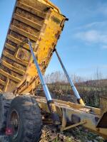 VOLVO 6X4 DUMPER - 2