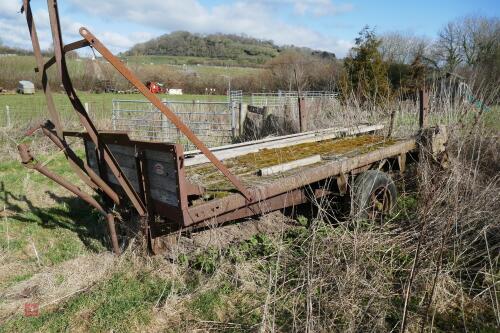 VINTAGE 10' SINGLE AXLE TRAILER (S/R)