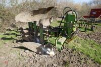 DOWDESWELL 4 FURROW REVERSABLE PLOUGH - 2