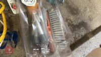 3 X WASH BRUSHES ETC - 4