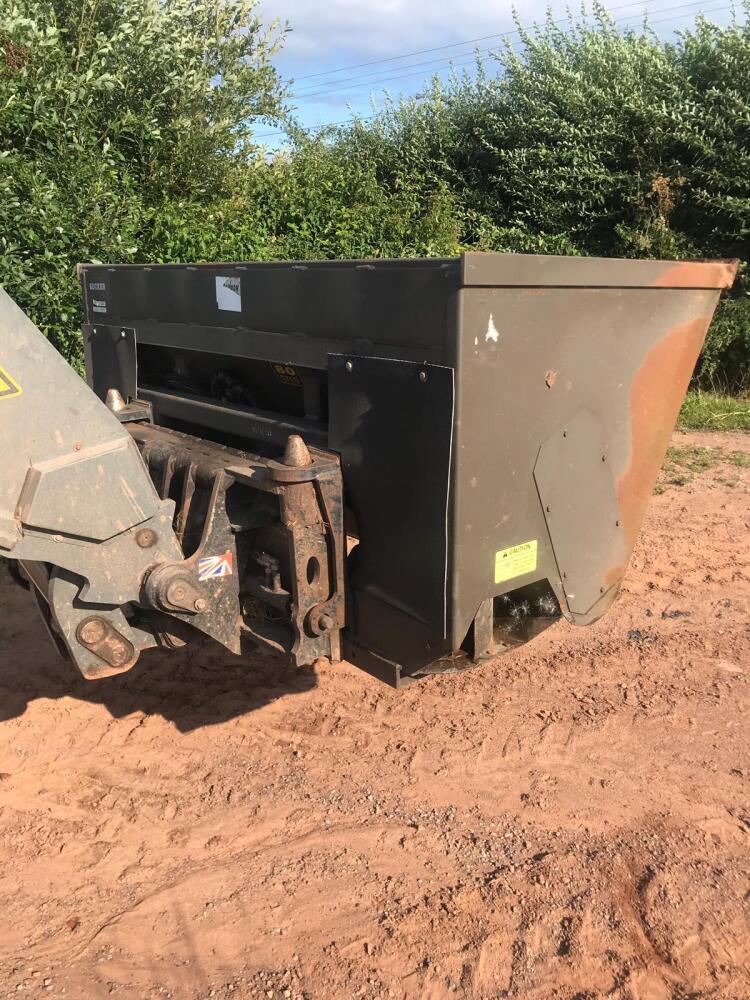 BECKER WOOD CHIPPER DISPENSER BUCKET