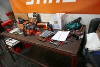 PORTABLE WORK BENCH - 4