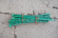 25 LIGHT GREEN ELECTRIC FENCING STAKES