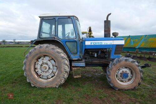 FORD TW-10 DUAL POWER 4WD TRACTOR