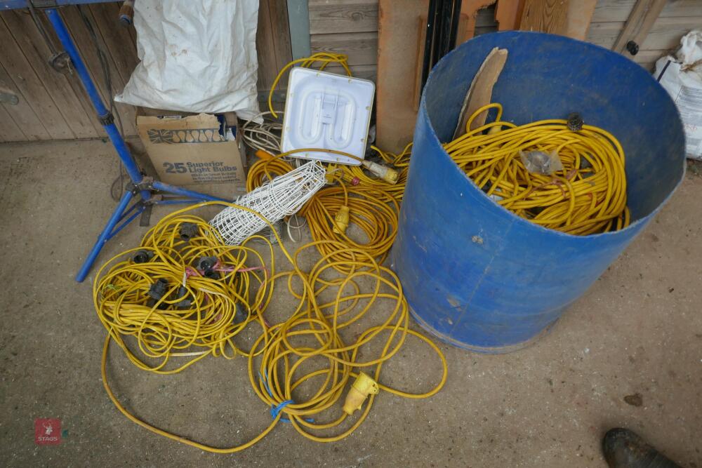 QTY OF LIGHTING CABLE + LIGHTS