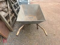 GALVANISED WHEELBARROW - 4