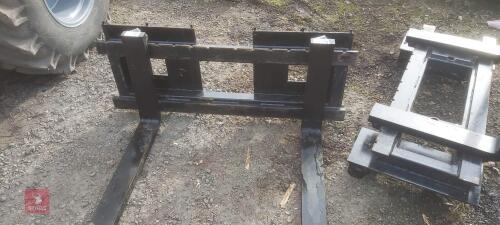 BOBCAT PALLET FORKS