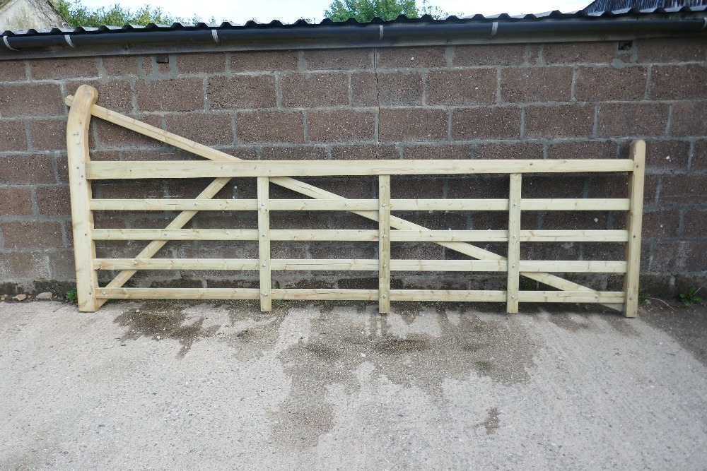 2 X AS NEW 12' WOODEN GATE