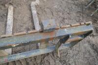 SET OF PALLET FORKS - 4