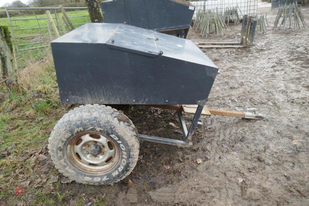 TRAILED FEED BIN