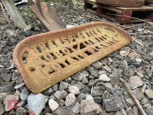 ORNATE POTATO PLANTER SEAT