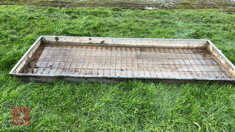 GALV 8'6'' X 3'2'' SHEEP FOOTBATH