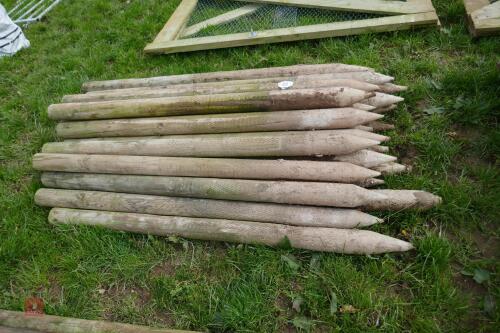 31 WOODEN 5'6'' LONG STAKES