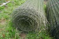 4 ROLLS OF PLASTIC JUMBO NETTING WIRE - 8