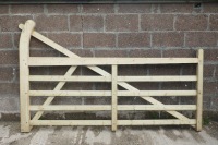 1 X AS NEW 8' WOODEN GATE