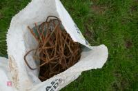 2 BAGS OF RELEASE PEN WIRE GROUND PEGS - 3