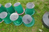 10 GREEN PLASTIC KING FEEDERS - 2