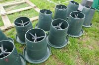 10 DARK GREEN PLASTIC KING FEEDERS - 3