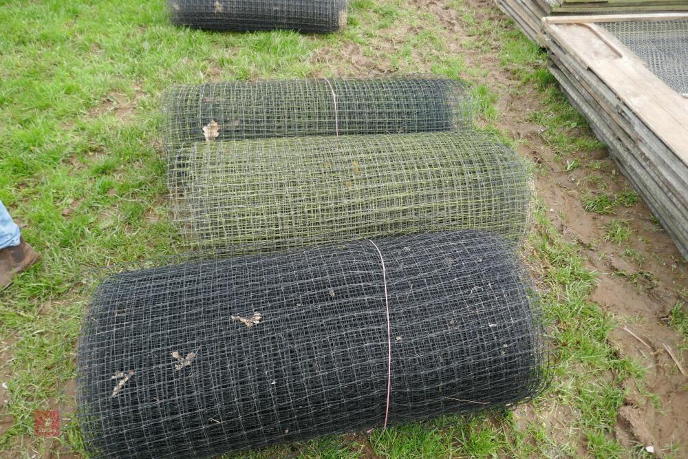 3 ROLLS OF PLASTIC JUMBO NETTING WIRE