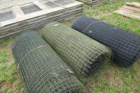 3 ROLLS OF PLASTIC JUMBO NETTING WIRE - 10