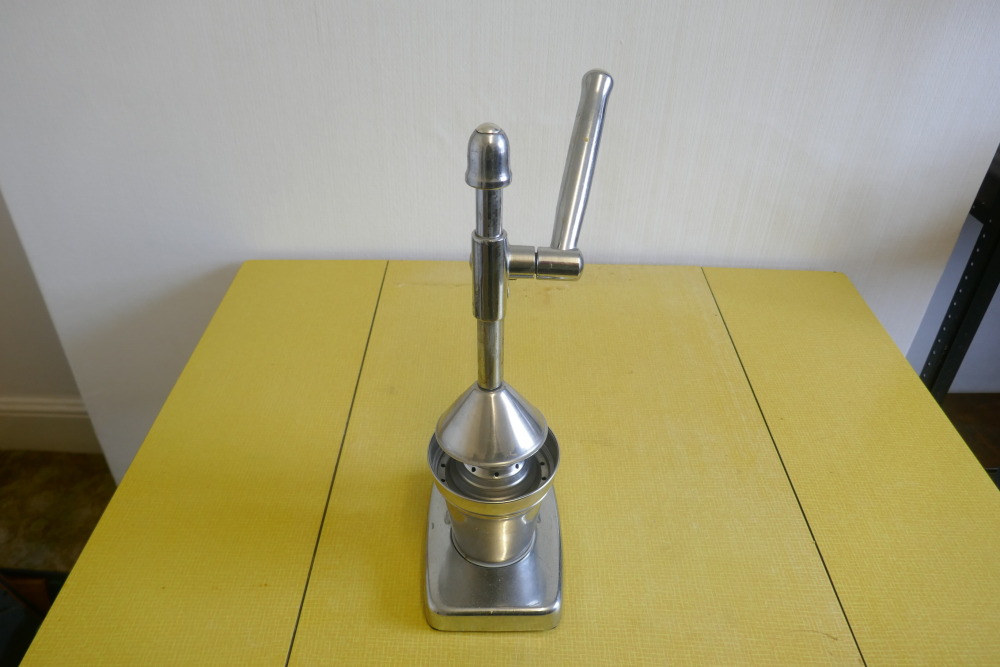 CITRUS SQUEEZER