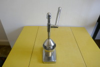 CITRUS SQUEEZER