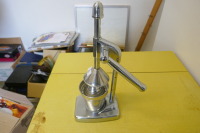 CITRUS SQUEEZER - 2