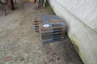 6 X FORD 40KG FRONT TRACTOR WAFER WEIGHTS - 4